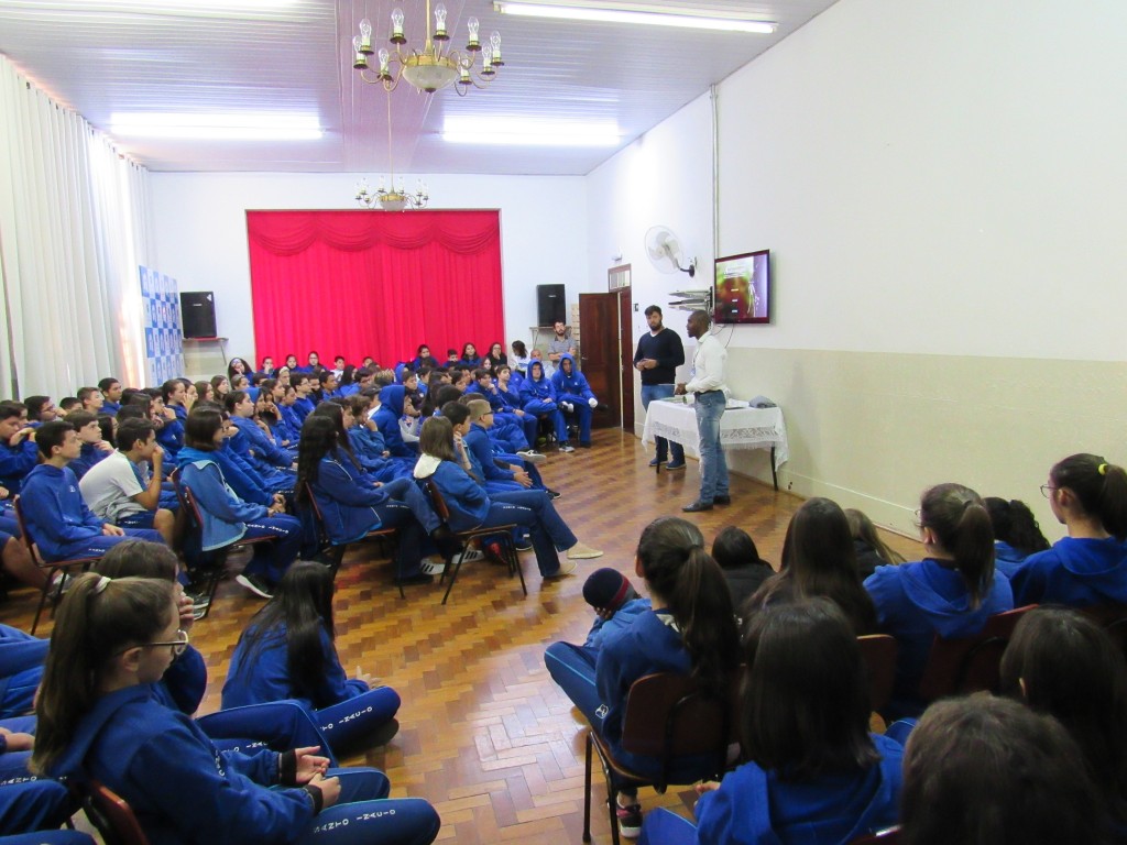 Palestra sobre o combate à proliferação do Aedes Aegypt