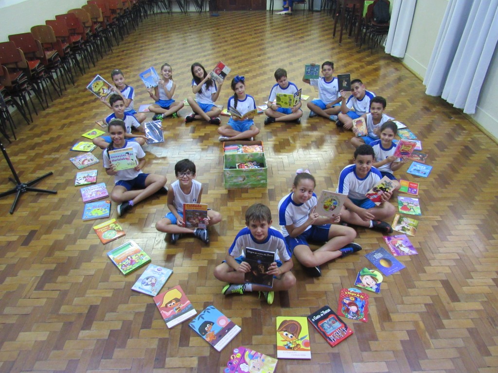 Carinho em forma de livros! Obrigado, Consa!!!