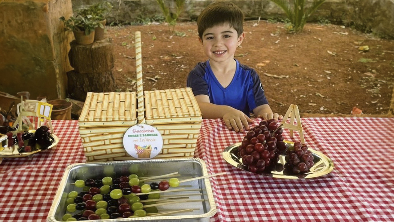 Projeto anual Descobrindo cores e sabores na Infância segue a todo vapor nas turmas do Infantil 3!